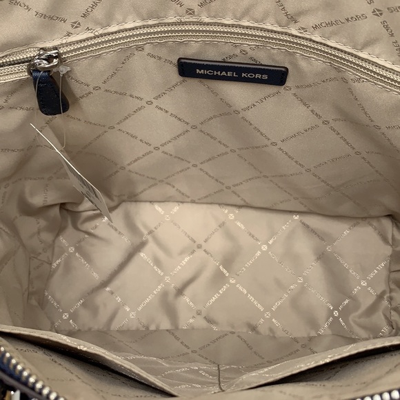 MICHAEL KORS Charlotte Large Leather Top-Zip Navy